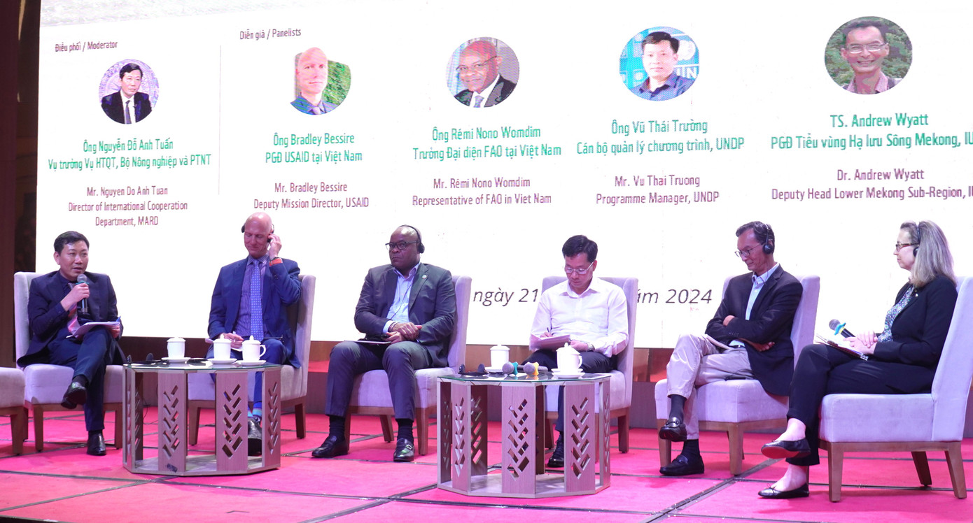 Toạ đàm phát triển nông nghiệp thuận thiên – vai trò kết nối và thúc đẩy của các đối tác cho Đồng bằng sông Cửu Long. Toạ đàm phát triển nông nghiệp thuận thiên – vai trò kết nối và thúc đẩy của các đối tác cho Đồng bằng sông Cửu Long.