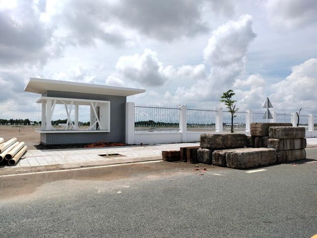 Dự án Bệnh viện Đa khoa Cà Mau chậm tiến độ nhiều năm. Dự án Bệnh viện Đa khoa Cà Mau chậm tiến độ nhiều năm.