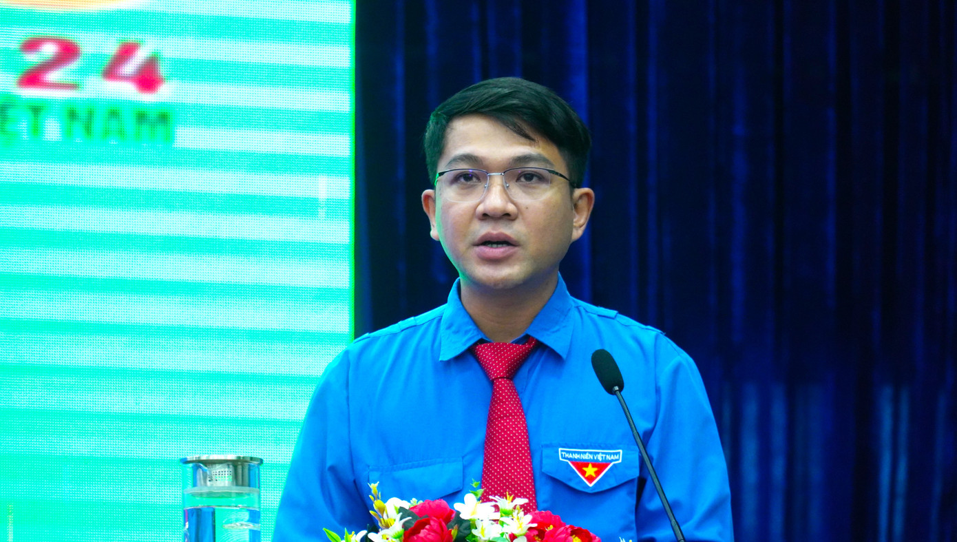 Anh Trần Đăng Khoa - Phó Bí thư Tỉnh đoàn Cà Mau phát biểu tại chương trình.