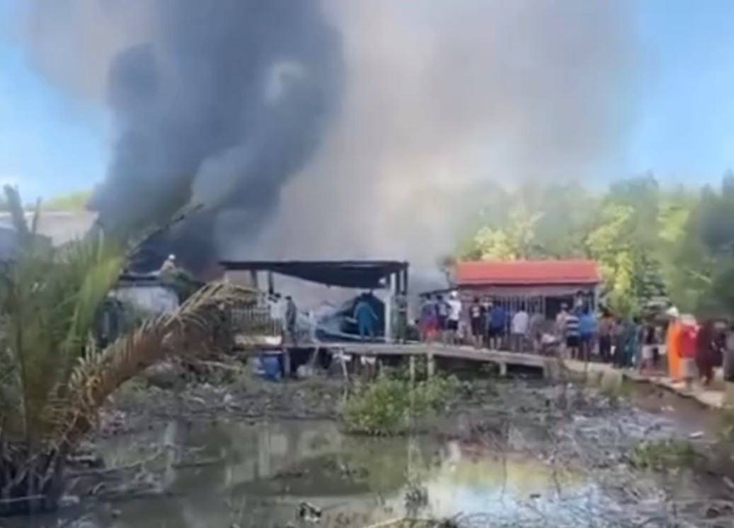 Hiện trường vụ cháy. Hiện trường vụ cháy.