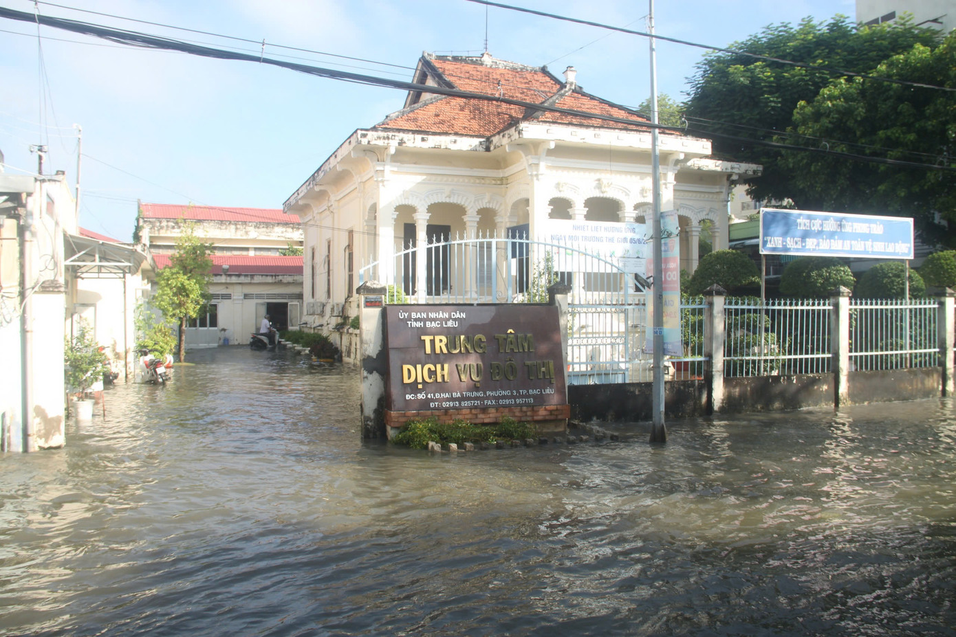 Mưa lớn kéo dài đã gây ngập cục bộ tại một số nơi tại TP. Bạc Liêu. Mưa lớn kéo dài đã gây ngập cục bộ tại một số nơi tại TP. Bạc Liêu.