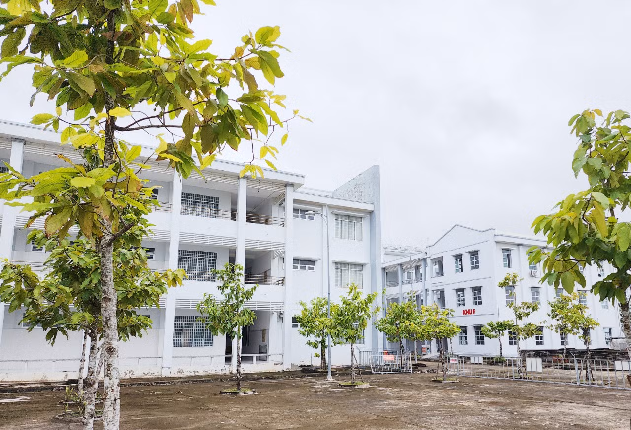 Bệnh viện Lao và Bệnh phổi Bạc Liêu. Bệnh viện Lao và Bệnh phổi Bạc Liêu.