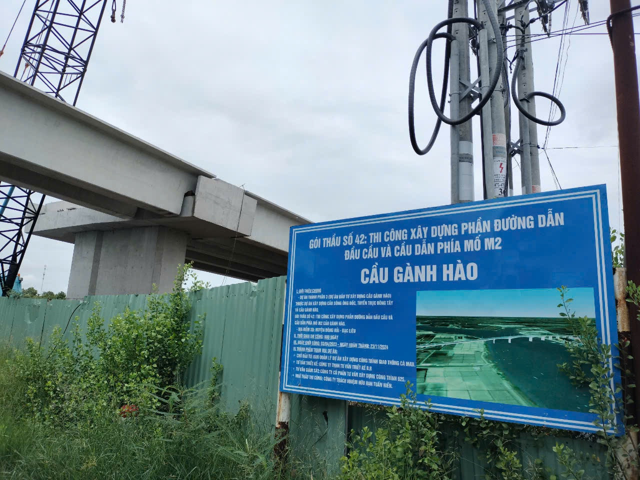 Ngày 1/9, Ban Quản lý dự án xây dựng công trình giao thông tỉnh Cà Mau cho biết, đến nay Dự án đầu tư xây dựng cầu qua sông Gành Hào khối lượng thực hiện đạt trên 65%, mặt bằng đã bàn giao sạch 100%. Ngày 1/9, Ban Quản lý dự án xây dựng công trình giao thông tỉnh Cà Mau cho biết, đến nay Dự án đầu tư xây dựng cầu qua sông Gành Hào khối lượng thực hiện đạt trên 65%, mặt bằng đã bàn giao sạch 100%.