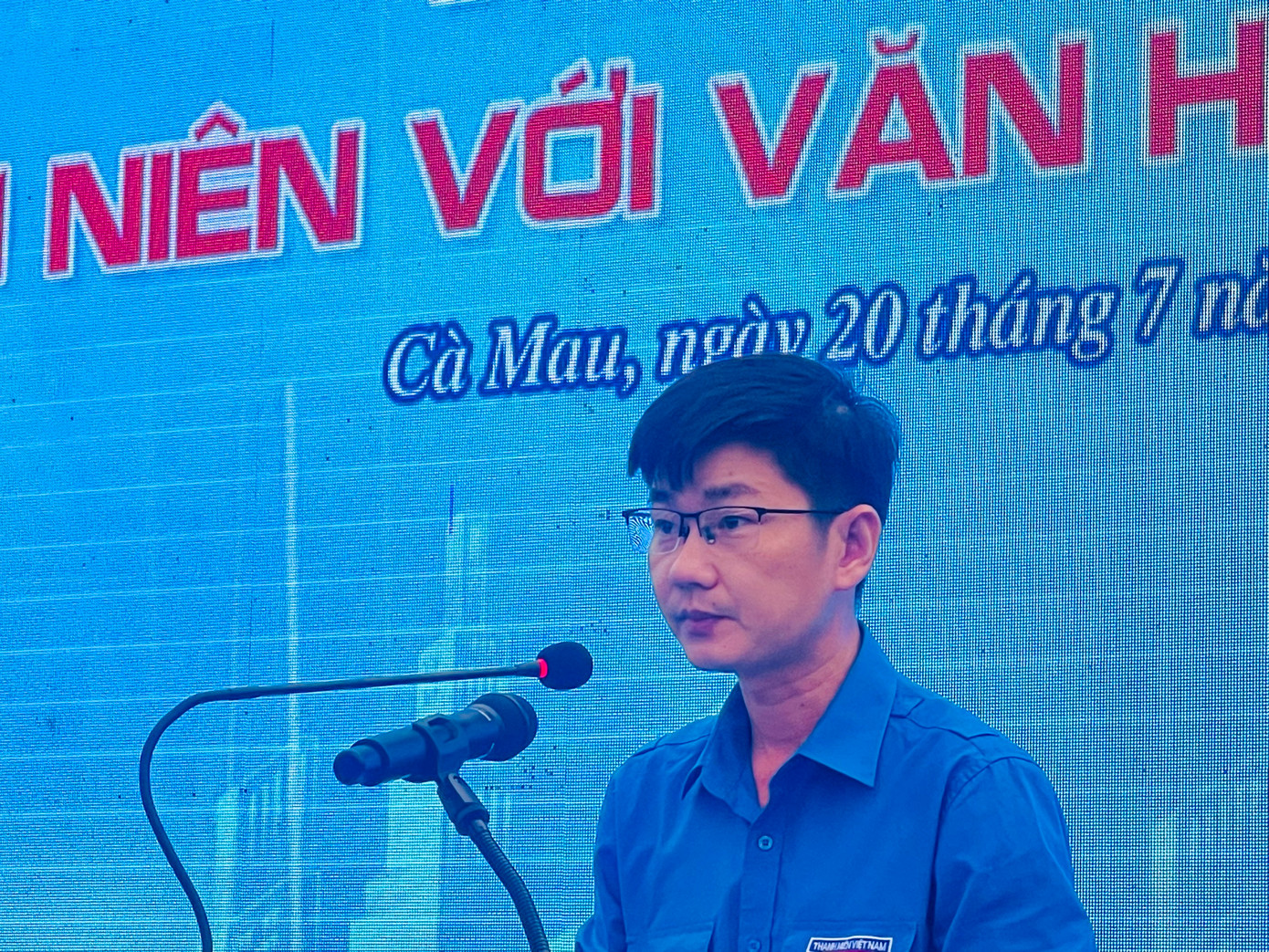 Anh Nguyễn Hoàng Đạo – Bí thư Tỉnh đoàn Cà Mau phát biểu tại ngày hội.