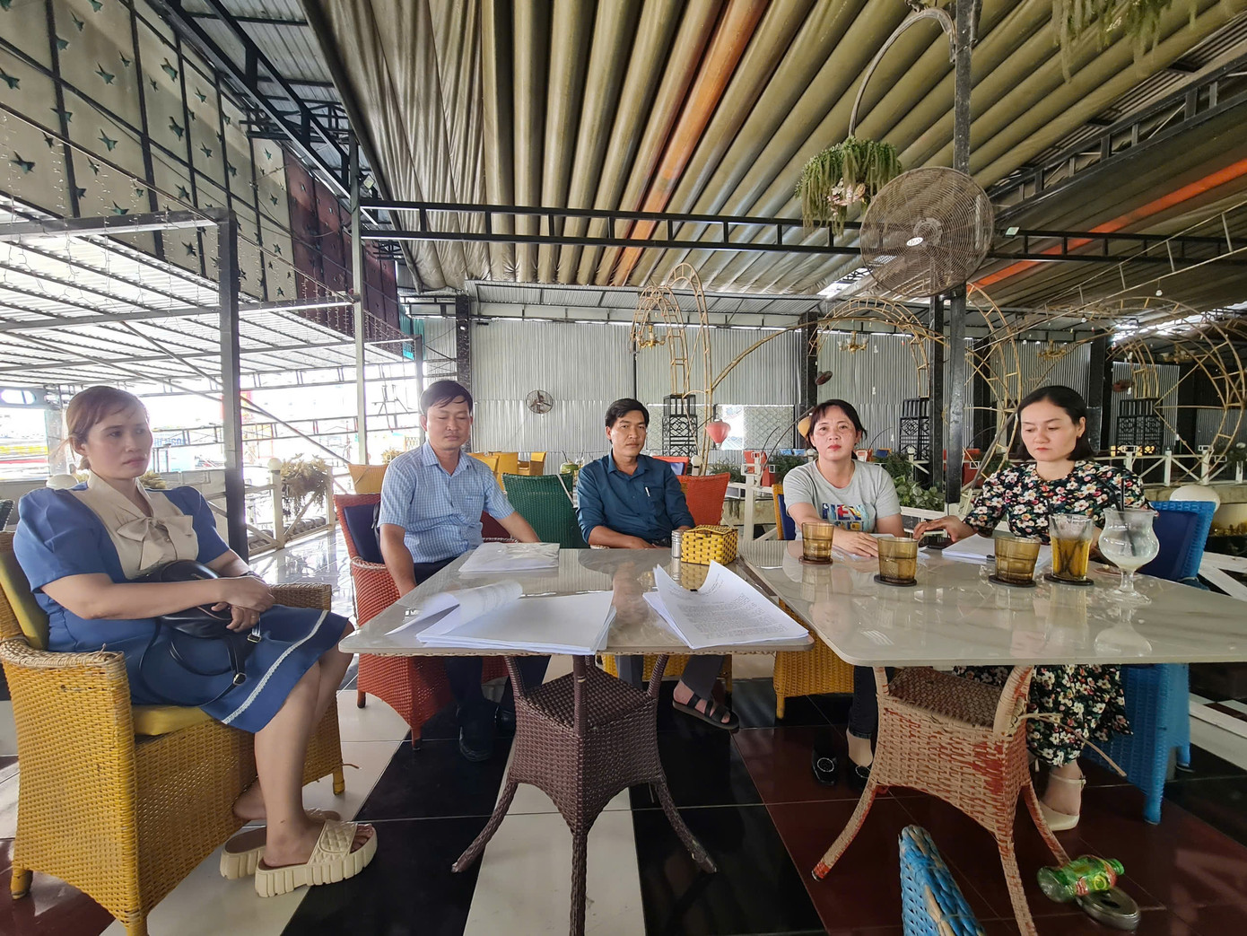 Qua rà soát, tỉnh Cà Mau có hơn 100 nhân viên, viên chức bị cắt phụ cấp ưu đãi nghề từ 40% xuống 20%. Qua rà soát, tỉnh Cà Mau có hơn 100 nhân viên, viên chức bị cắt phụ cấp ưu đãi nghề từ 40% xuống 20%.