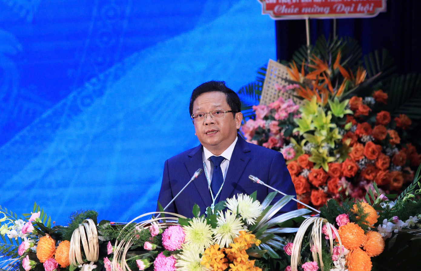 Ông Nguyễn Đức Hiển - Phó Bí thư Tỉnh ủy Cà Mau phát biểu tại đại hội.