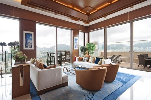 Penthouse (căn hộ áp mái) ở quận Kowloon (Hong Kong) này được người chủ mua năm 2010 với giá 85 triệu đôla Hong Kong (11 triệu USD)