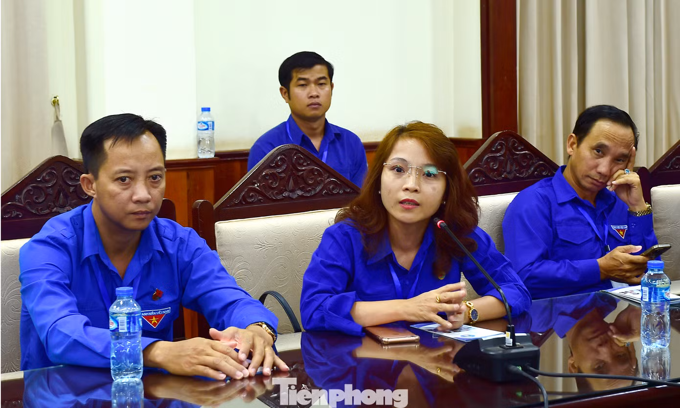 Chị Nguyễn Uyên Thao chia sẻ tại chương trình. Ảnh: Xuân Tùng Chị Nguyễn Uyên Thao chia sẻ tại chương trình. Ảnh: Xuân Tùng