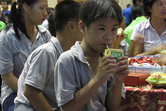 Trung thu sớm cho hơn 1.000 trẻ nghèo, khuyết tật ảnh 5