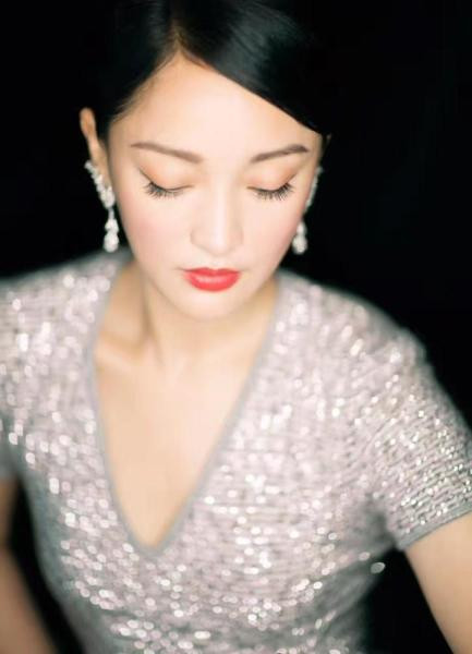 ‘Công chúa’ Lưu Diệc Phi gợi cảm với đầm hồng cúp ngực ảnh 12