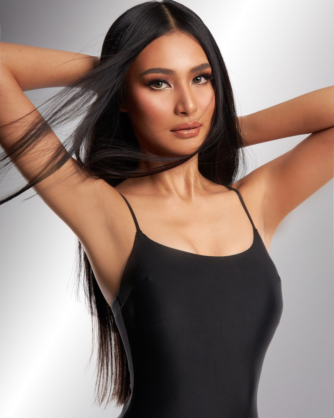 Trong chung kết Binibining Pilipinas 2024, ngoài danh hiệu Hoa hậu Quốc tế Philippines trao cho Myrna Esguerra, ban tổ chức còn trao danh hiệu Miss Globe Philippines 2024 cho người đẹp Jasmin Bungay đến từ tỉnh Pampanga.