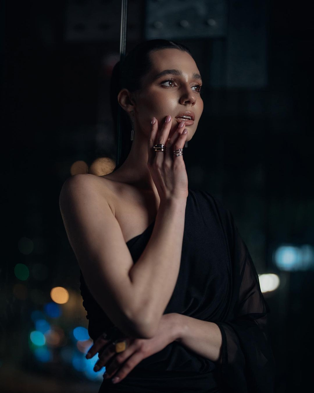 Người đẹp chia sẻ sau khi đăng quang: "Tôi quyết định đặt cược vào chính mình và tận dụng những cơ hội mà số phận đã ban tặng cho mình. Tôi sẵn sàng hoàn thành vai trò này".