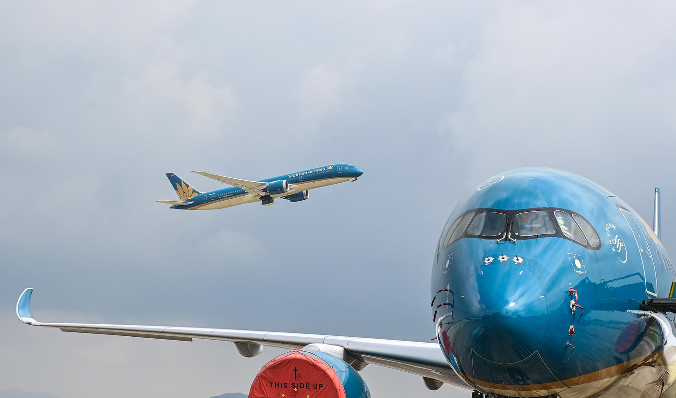 Lợi nhuận sau thuế chưa phân phối của Vietnam Airlines thời điểm 31/12/2021 âm 21.978 tỷ đồng.