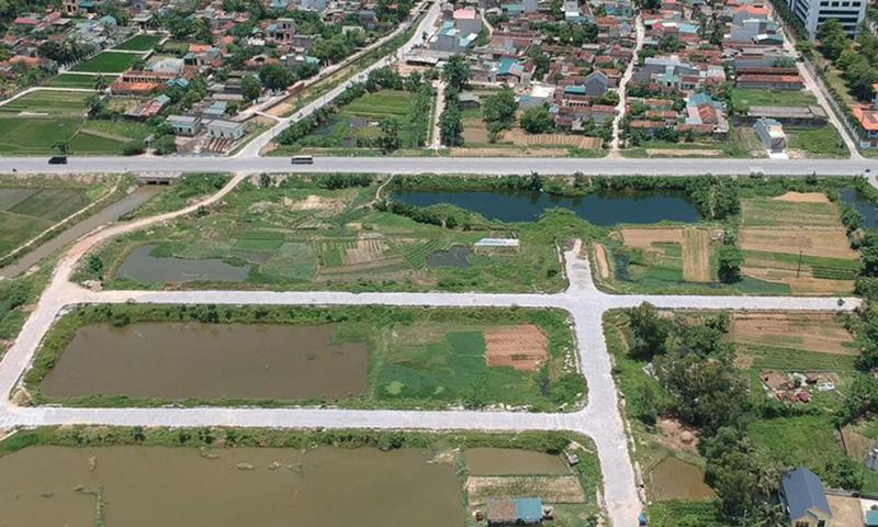 UBND tỉnh Thanh Hóa ban hành quy định mới về đấu giá quyền sử dụng đất trên địa bàn tỉnh. UBND tỉnh Thanh Hóa ban hành quy định mới về đấu giá quyền sử dụng đất trên địa bàn tỉnh.