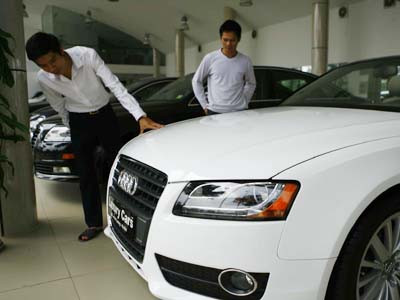 Với những chiếc xe sang này, nhiều người sẵn sàng bỏ ra 20.000 USD để sở hữu một biển số đẹp