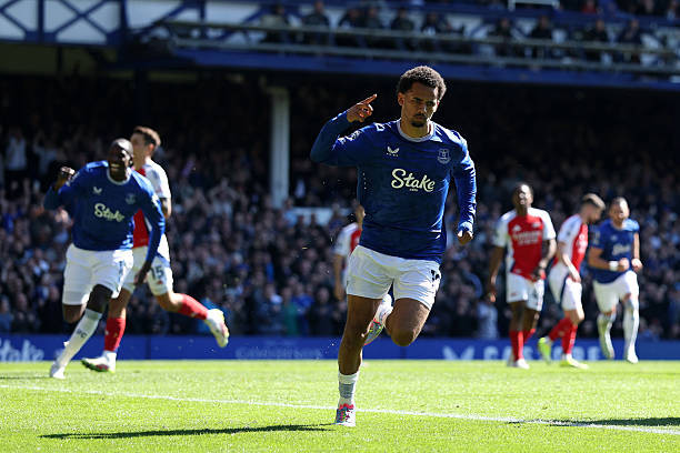 Arsenal mất điểm trên sân Everton ảnh 22 Arsenal mất điểm trên sân Everton ảnh 22