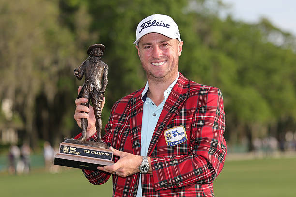 Thomas giành danh hiệu đầu tiên sau khi lên chức cha.