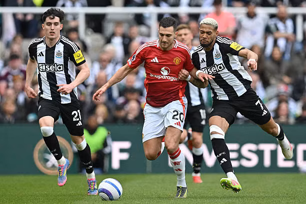 MU thua sốc trên sân Newcastle ảnh 9 MU thua sốc trên sân Newcastle ảnh 9