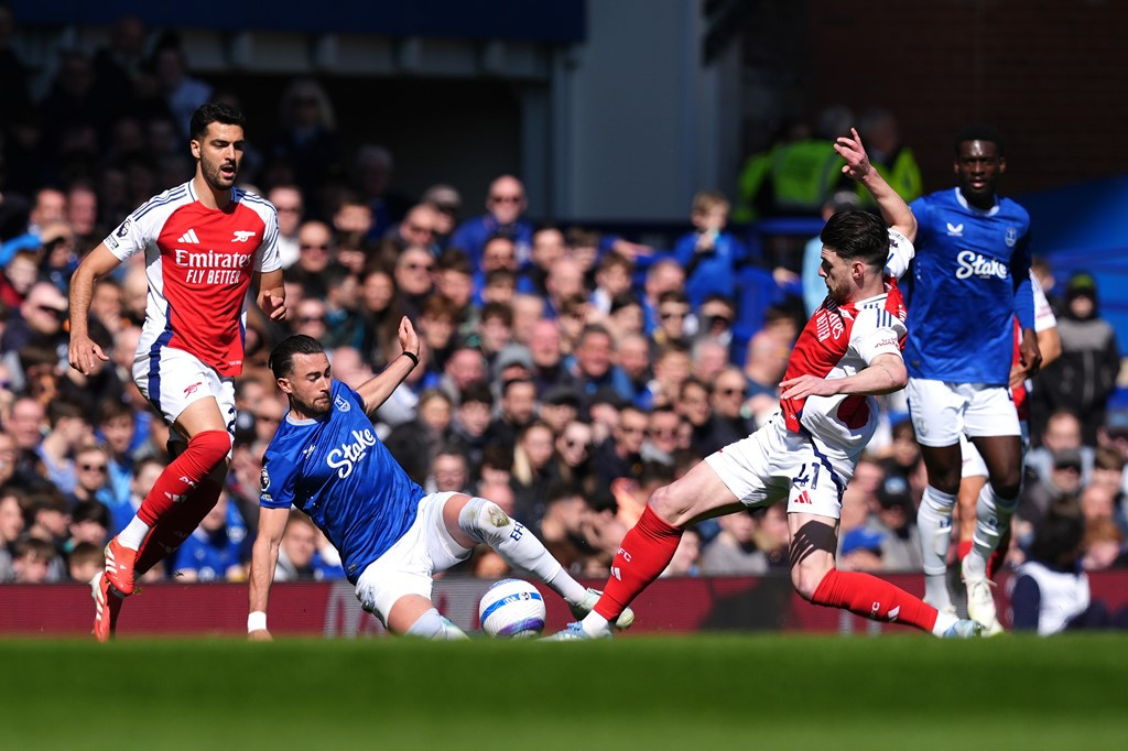 Arsenal mất điểm trên sân Everton ảnh 8 Arsenal mất điểm trên sân Everton ảnh 8