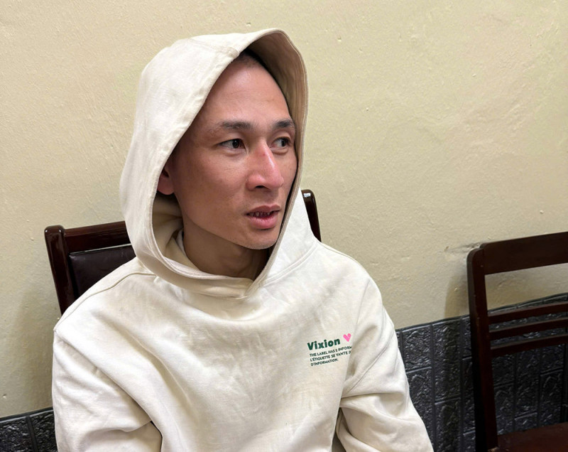 Đối tượng truy nã Hoàng Trần Linh. Đối tượng truy nã Hoàng Trần Linh.