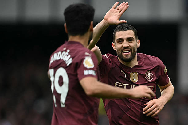 Man City đánh bại Everton bằng 2 bàn thắng muộn ảnh 25