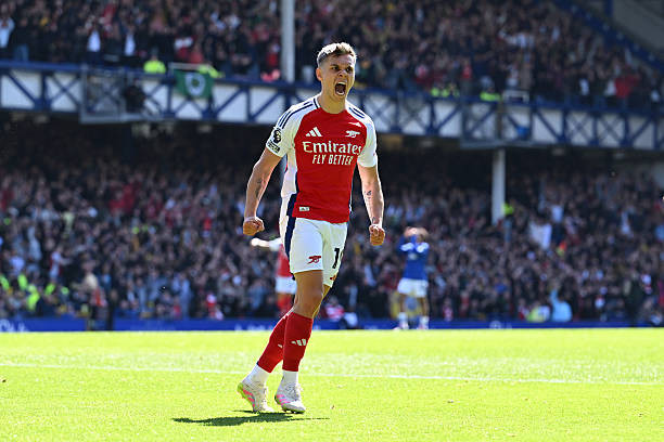 Arsenal mất điểm trên sân Everton ảnh 10 Arsenal mất điểm trên sân Everton ảnh 10