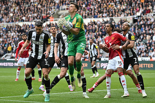 MU thua sốc trên sân Newcastle ảnh 13