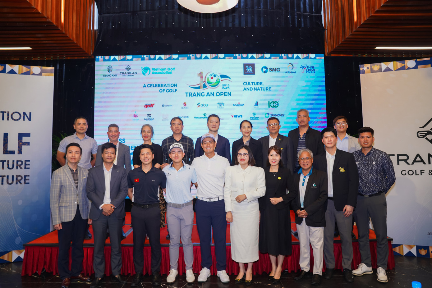 Ban tổ chức và khách mời trong buổi công bố giải Trang An Open 2025. Ban tổ chức và khách mời trong buổi công bố giải Trang An Open 2025.