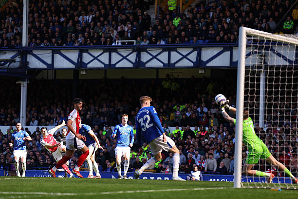 Arsenal mất điểm trên sân Everton ảnh 33 Arsenal mất điểm trên sân Everton ảnh 33