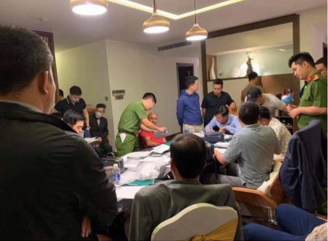 Một đường dây đánh bạc do Bộ Công an triệt phá. Ảnh cắt từ clip.