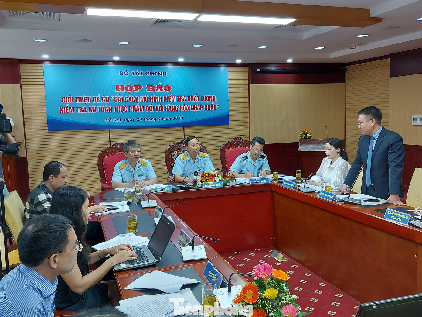 Tổng cục Hải quan họp với đại diện các bộ, ngành về đề án cải cách kiểm tra chuyên ngành Tổng cục Hải quan họp với đại diện các bộ, ngành về đề án cải cách kiểm tra chuyên ngành