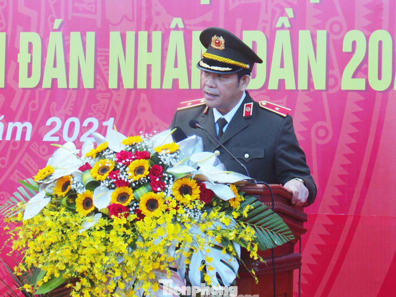 Thiếu tướng Lê Vinh Quy phát mệnh lệnh triển khai đợt cao điểm Thiếu tướng Lê Vinh Quy phát mệnh lệnh triển khai đợt cao điểm