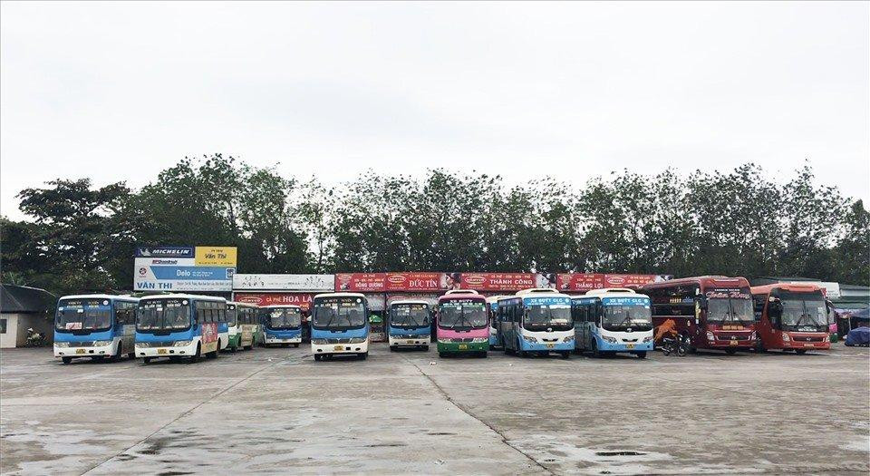 Hầu hết xe khách không hoạt động vì đi lại khó khăn, không có hành khách