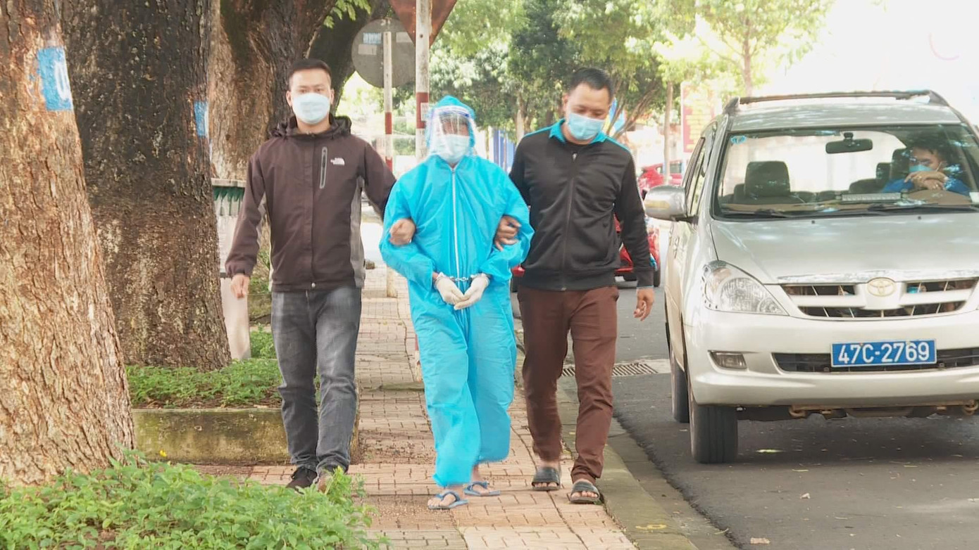 Nghi phạm được di lý từ TPHCM về Đắk Lắk