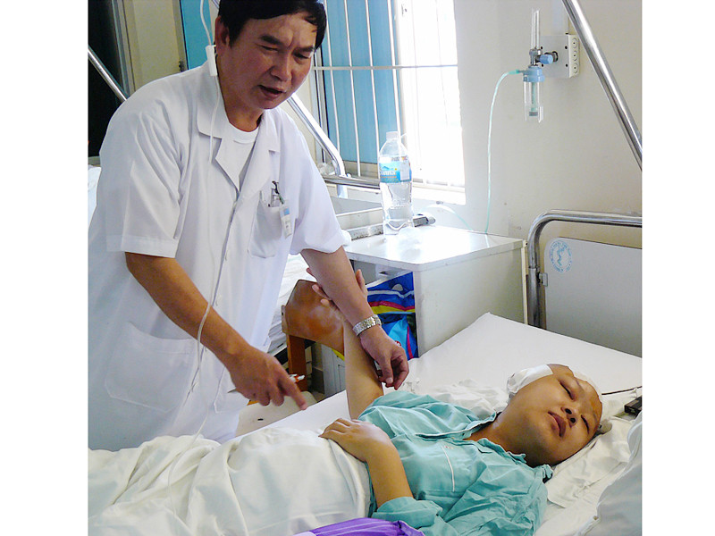 Chị Anh Thông đang hồi phục . Chị Anh Thông đang hồi phục