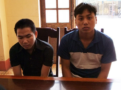 Trịnh Trọng Luận và Nguyễn Văn Hưng tại cơ quan công an. Trịnh Trọng Luận và Nguyễn Văn Hưng tại cơ quan công an