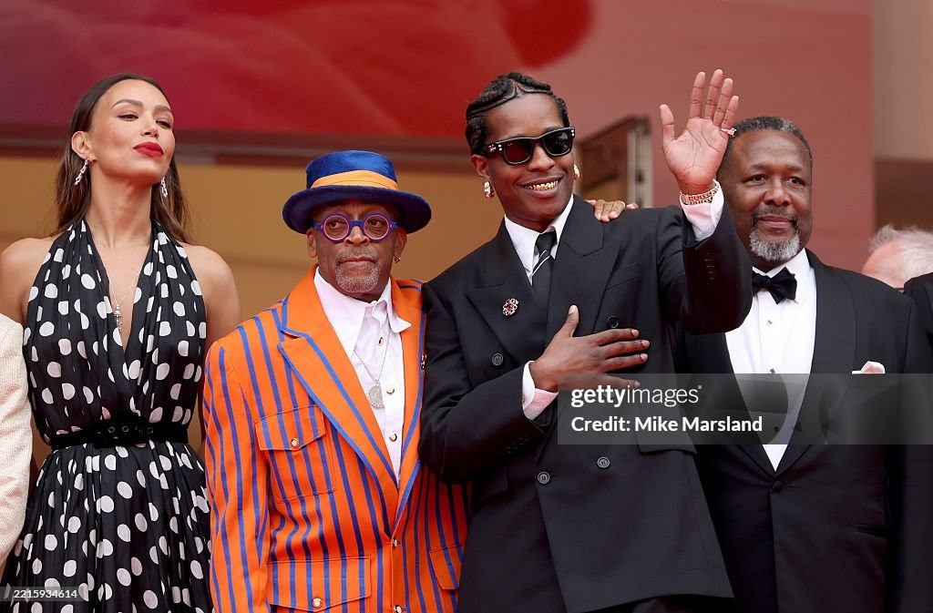 Ngày 19/5, nhiều tên tuổi lớn có mặt tại Liên hoan phim Cannes lần thứ 78 để dự buổi ra mắt Highest 2 Lowest của đạo diễn Spike Lee. Nội dung phim xoay quanh một ông trùm âm nhạc bị cuốn vào âm mưu đòi tiền chuộc. Phim có sự tham gia của Denzel Washington, Ilfenesh Hadera, Jeffrey Wright, Ice Spice và ASAP Rocky. Ảnh: Getty Images.