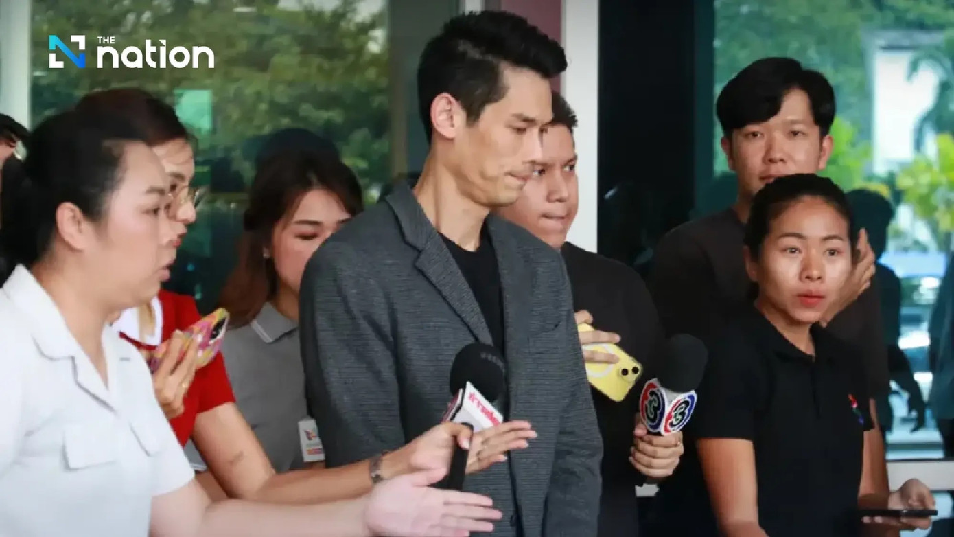 Kan Kantathavorn tổ chức họp báo xin lỗi, hủy bỏ hết lịch trình công việc và chấm dứt hợp đồng với iCon sau khi vụ lừa đảo đa cấp bị phanh phui. Ảnh: The Nation.