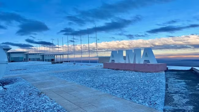 Là một trong những nơi khô hạn nhất trên Trái Đất, sa mạc Atacama hiếm khi có mưa hoặc tuyết.(Ảnh: M. Aguirre, S. Donaire, ALMA (ESO/NOAJ/NRAO))