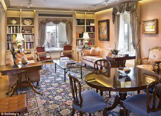  ... nhưng nó đã được rao bán sau khi ông qua đời