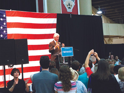 Buổi diễn thuyết của ông Bill Clinton. Buổi diễn thuyết của ông Bill Clinton