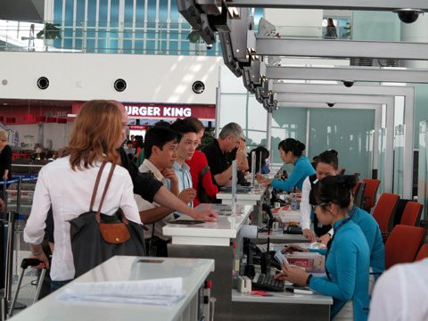 Giám đốc Tân Sơn Nhất lý giải chuyện 'bét bảng' ảnh 1