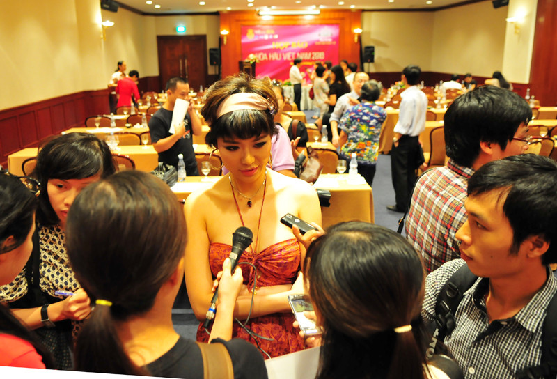 Hoa hậu Thu Thủy vẫn đẹp mặn mà ảnh 6