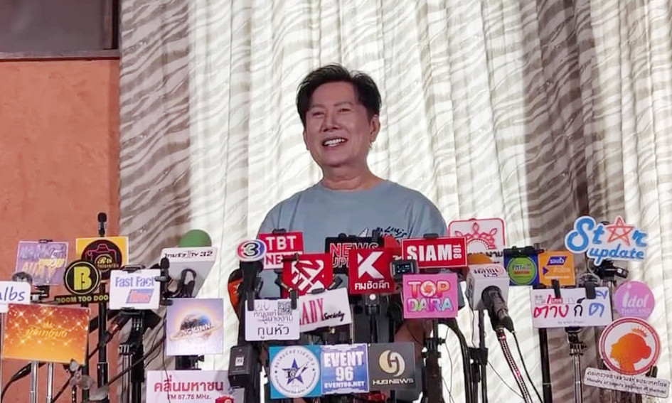 Ông Nawat tại họp báo chiều 27/10.