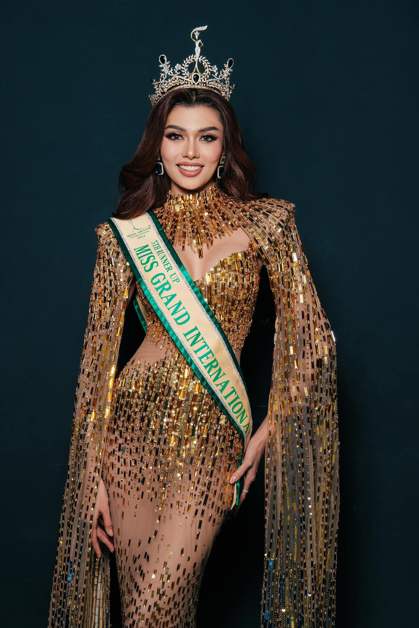 Các người đẹp giành ngôi á hậu 5 của cuộc thi.