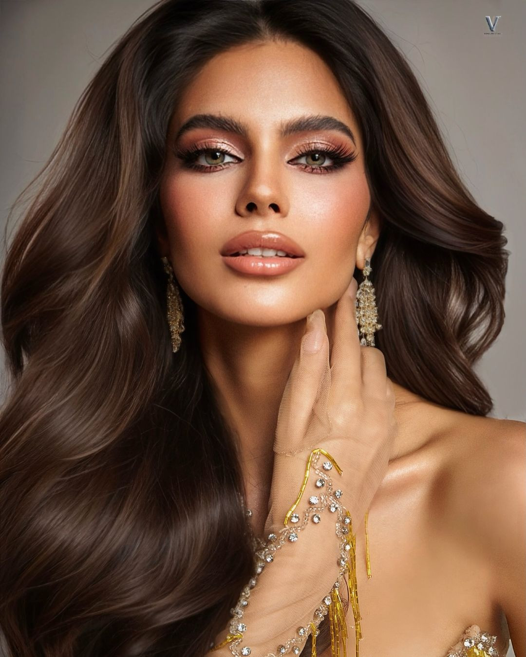 Rachel cũng là thí sinh có lượng follow lớn trên Instagram với một triệu người theo dõi. Sau đêm bán kết Hoa hậu Hòa bình Quốc tế 2024, cô trở thành chủ đề thịnh hành thứ hai trên mạng xã hội X.