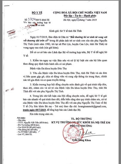 Diễn biến mới từ Bộ Y tế vụ trẻ sơ sinh tử vong với vết đứt trên cổ ảnh 1