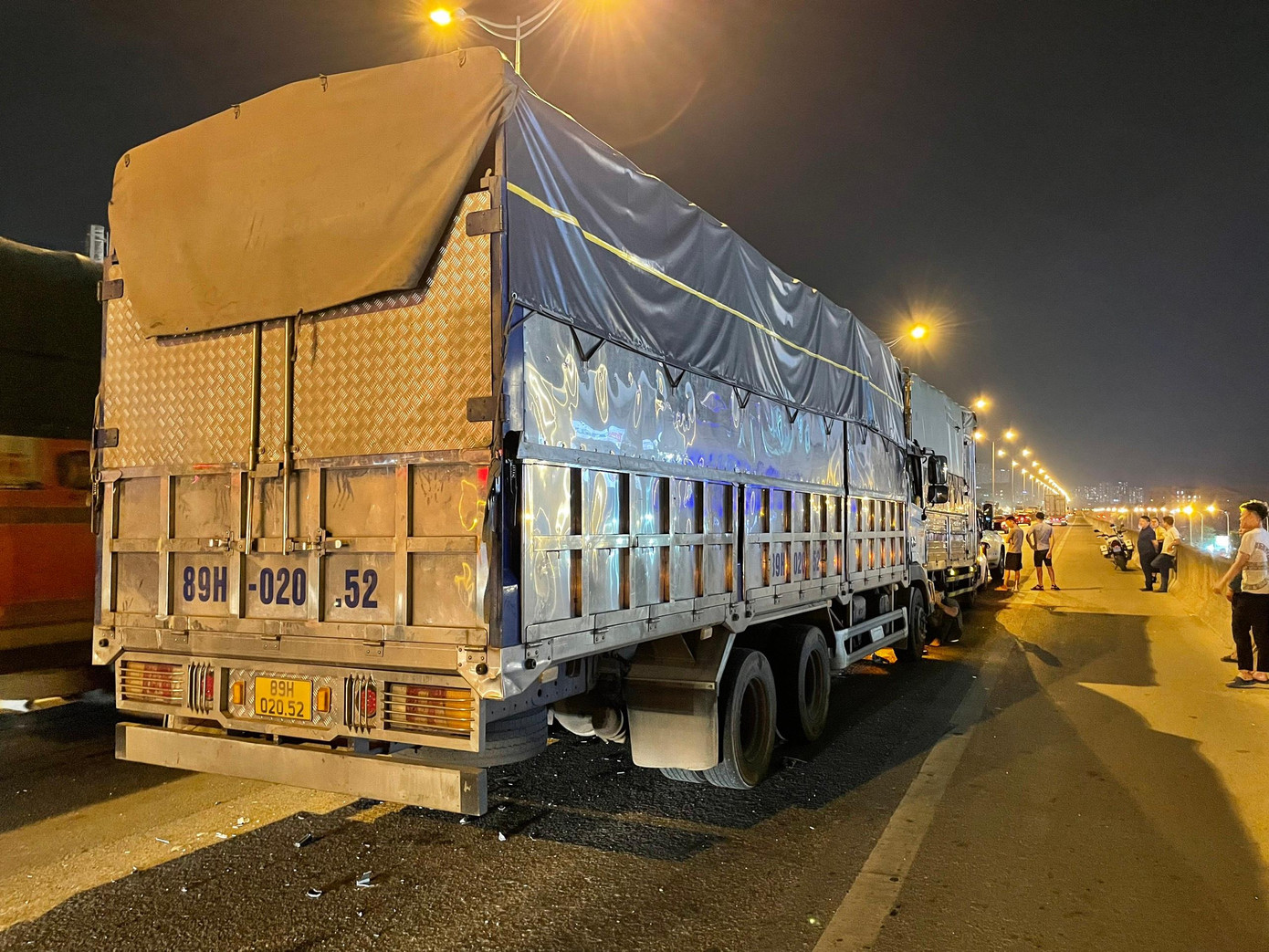 Giao thông ùn ứ do tai nạn.