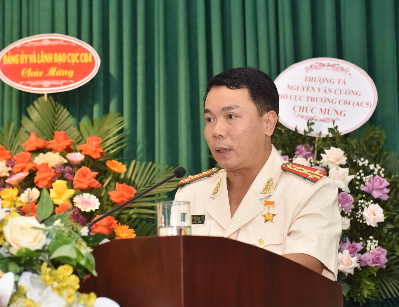 Đại tá Hoàng Quốc Việt phát biểu tại buổi Lễ.