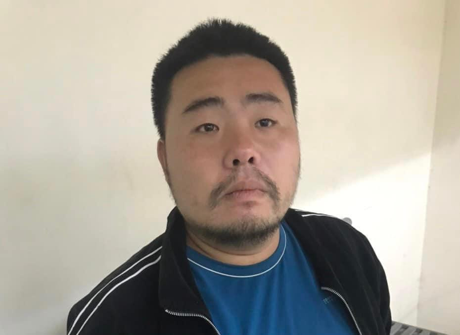 Đối tượng Huy cùng xe máy.